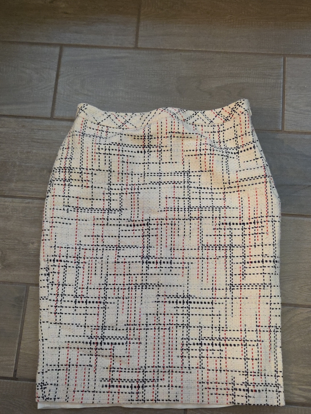 Classic Cream Tweed Pencil Skirt with Navy and Red Stitching